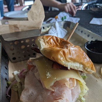 Chili's - Bars Near Me - Summerville, South Carolina