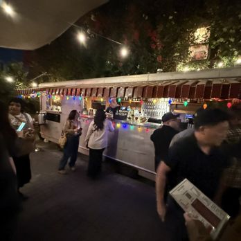 Resident - Cocktail Bars Near Me - Los Angeles, California