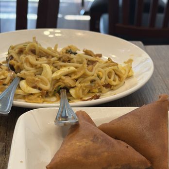New Burma - Nan Gyi Thok and Samosa - Burmese Near Me - San Francisco, California New Burma - Nan Gyi Thok and Samosa - Burmese Near Me - San Francisco, California
