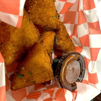 Fountain Grill - Mozzarella sticks - American Near Me - Ashburn, Virginia Fountain Grill - Mozzarella sticks - American Near Me - Ashburn, Virginia
