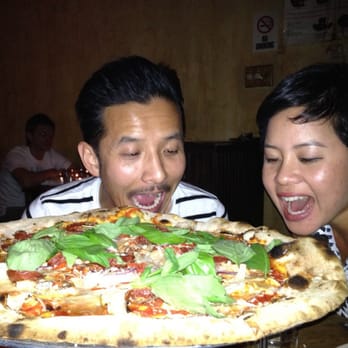 Lucali - Bite! - Pizza Near Me - Brooklyn, New York Lucali - Bite! - Pizza Near Me - Brooklyn, New York