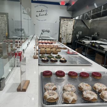 Petit Three Doughnuts - Donuts Near Me - Aurora, Illinois