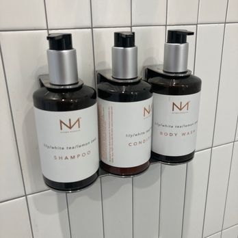 ARRIVE Austin - Shampoo, conditioner, body wash - Hotels Near Me - Austin, Texas
