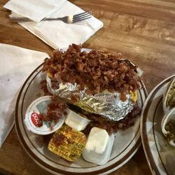 Larry's Bar - Loaded baked potato