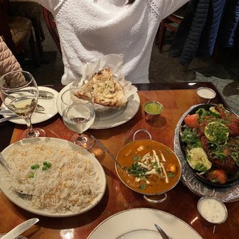 Cafe Spice - Tandoori Chicken, Garlic Naan - Indian Near Me - Cockeysville, Maryland