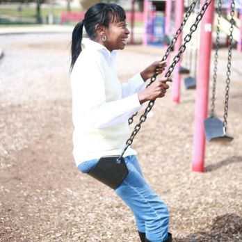 Lake Cliff Park - Swings! - Parks Near Me - Dallas, Texas