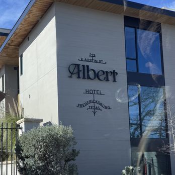 Albert Hotel - Hotels Near Me - Fredericksburg, Texas