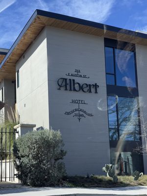 Albert Hotel by null