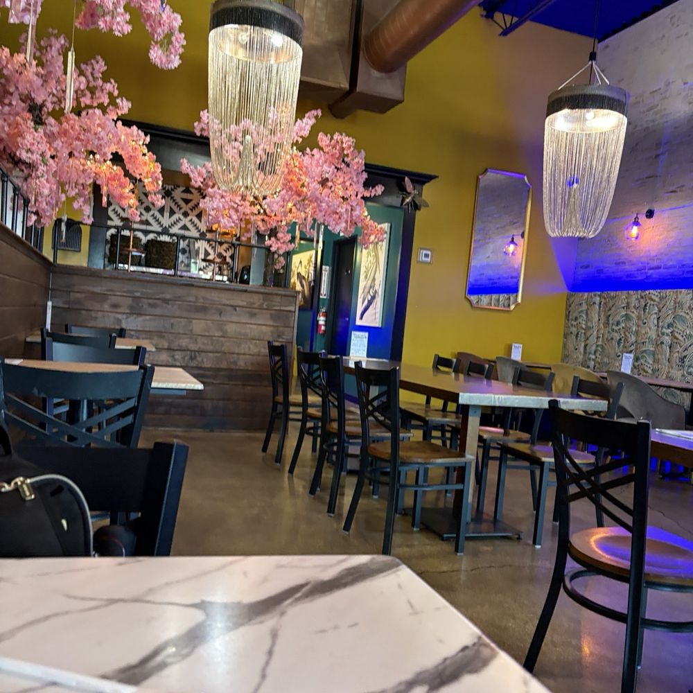375 Social Kitchen - Seating - Asian Fusion Near Me - Universal City, Texas 375 Social Kitchen - Seating - Asian Fusion Near Me - Universal City, Texas