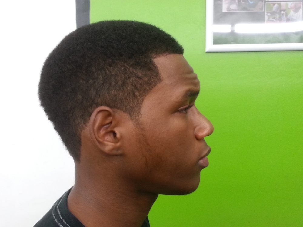 EDGE BARBER SHOP Updated October 2024 14 Photos 4171 Southern Ave