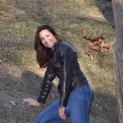 Bluestone Reiki - Meg has been practicing Reiki for over 20 years and supports a holistic lifestyle.