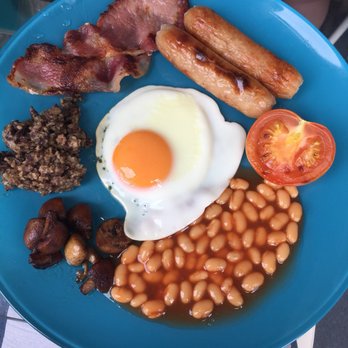 Edinburgh Caledonian Guesthouse - Full Scottish Breakfast. You gotta try haggis, you're in Scotland. - Guest Houses Near Me - Edinburgh, EDH