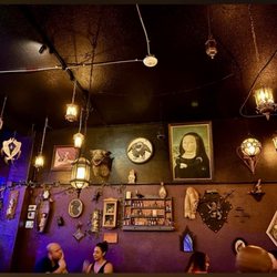 Grey Witch - Inside the restaurant