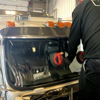 ShinePro Services - Windshield Installation & Repair Near Me - Oklahoma City, Oklahoma