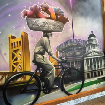 Con Azucar Cafe - Mural - Bakeries Near Me - Sacramento, California