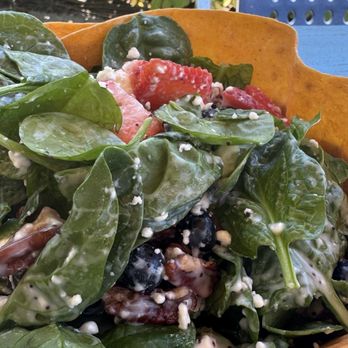 Papa Kwans - Kwan's Beach Spinach Salad Bowl - Breakfast & Brunch Near Me - Juno Beach, Florida