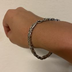 Mark Areias Jewelers