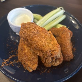 Noble Tavern - Wings - Cocktail Bars Near Me - St. Petersburg, Florida