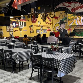 Crystal Cafe - Dining area - Burgers Near Me - Wylie, Texas