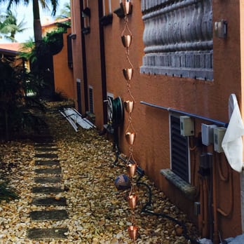 Seamless Gutter Masters - Gutter Services Near Me - Hialeah, Florida Seamless Gutter Masters - Gutter Services Near Me - Hialeah, Florida