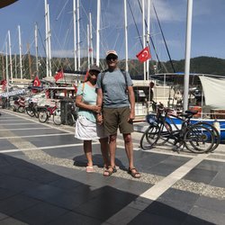 Barış Cafe - Susan and Roger enjoyed the food, drinks and the view on the quay.