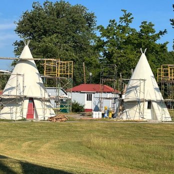 Wigwam Village No 2 - They finished putting the stucco on these 2 while I was staying there and were starting on 2 others as I was leaving. - Hotels Near Me - Cave City, Kentucky Wigwam Village No 2 - They finished putting the stucco on these 2 while I was staying there and were starting on 2 others as I was leaving. - Hotels Near Me - Cave City, Kentucky