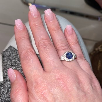 Gloss & Feathers - Nail Salons Near Me - Phoenix, Arizona