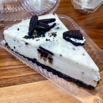 Think Cheesecake - Oreo Cheesecake - Desserts Near Me Think Cheesecake - Oreo Cheesecake - Desserts Near Me