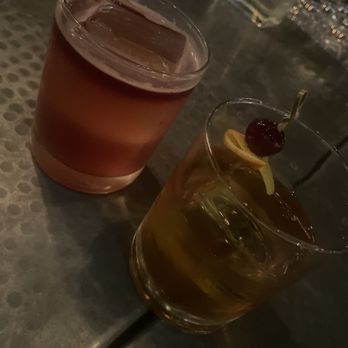 Pigtails Desert Ridge - Cocktail Bars Near Me - Phoenix, Arizona