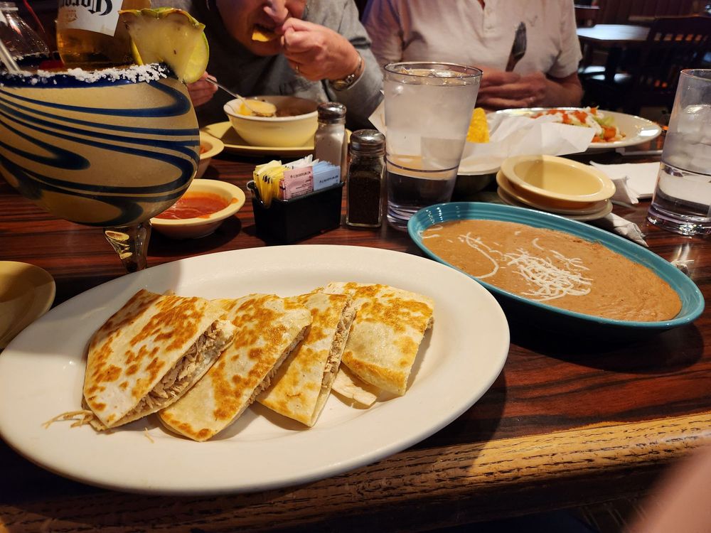 Sierra's Mexican Restaurant — Mexican restaurant in Chatsworth