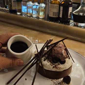 The Maybourne Bar - Marquis de Chocolat - Wine Bars Near Me - Beverly Hills, California The Maybourne Bar - Marquis de Chocolat - Wine Bars Near Me - Beverly Hills, California
