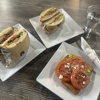 d'Lite Healthy On The Go - Avo toast, cali club, BLTA - Breakfast & Brunch Near Me - Tempe, Arizona d'Lite Healthy On The Go - Avo toast, cali club, BLTA - Breakfast & Brunch Near Me - Tempe, Arizona