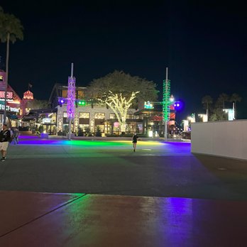 Universal CityWalk - Gorgeous view without the crowds - Restaurants Near Me - Orlando, Florida Universal CityWalk - Gorgeous view without the crowds - Restaurants Near Me - Orlando, Florida