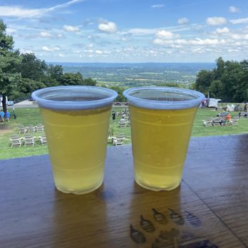 Bear Chase - Nice view and good beer - Breweries Near Me - Bluemont, Virginia