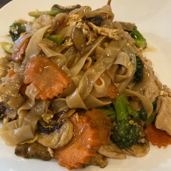 Spice Thai Restaurant - Had the pad see u pork - Thai Near Me - Orlando, Florida Spice Thai Restaurant - Had the pad see u pork - Thai Near Me - Orlando, Florida