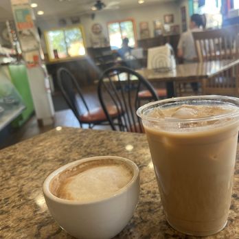 Jakey Leigh's - Cafes Near Me - Kanab, Utah