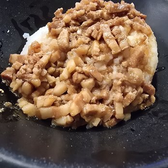 19 GOLD - Minced pork over rice side - Taiwanese Near Me - Seattle, Washington