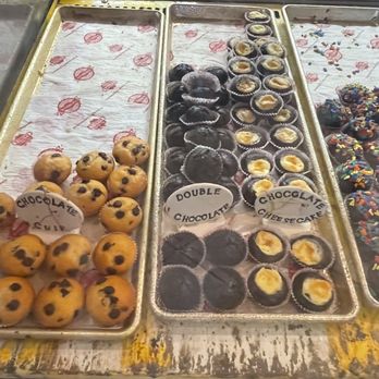 Big Apple Bagels - Mini Muffin - Bagels Near Me - Avon, Indiana