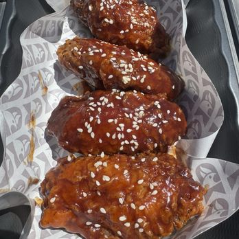Winglit - Burgers Near Me - Sacramento, California Winglit - Burgers Near Me - Sacramento, California
