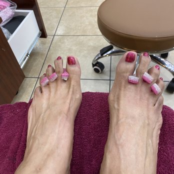 Grandlux Nail Salon - Cindy did great pedicure.  Very professional - Nail Salons Near Me - Flower Mound, Texas