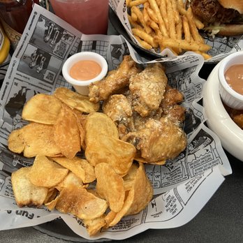 The Meat Wagon - Wings and homemade chips - Food Trucks Near Me - Las Vegas, Nevada The Meat Wagon - Wings and homemade chips - Food Trucks Near Me - Las Vegas, Nevada