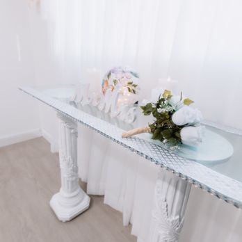 Vegas Simple Weddings - Props available and simply decorated - Wedding Chapels Near Me - Las Vegas, Nevada Vegas Simple Weddings - Props available and simply decorated - Wedding Chapels Near Me - Las Vegas, Nevada