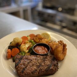 Putter Room Bar and Restaurant - Saturday Special Surf&Turf