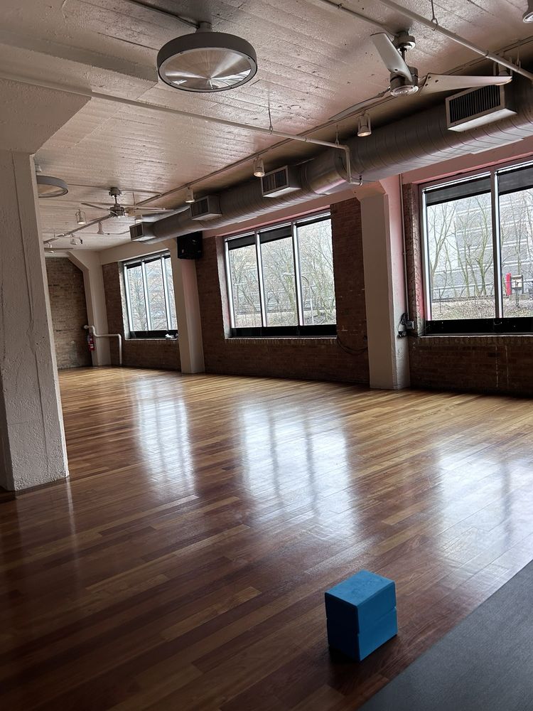 Social spots from Evanston Athletic Club