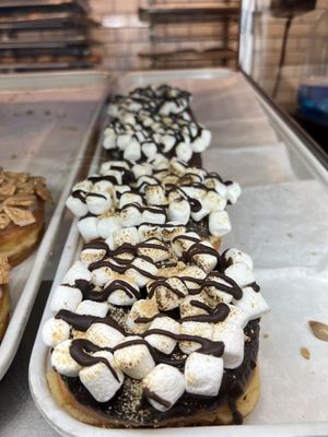 Randy's Donuts by null