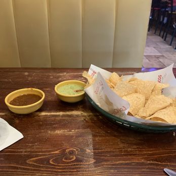 Los Cucos Mexican Cafe - Mexican Near Me - Kingwood, Texas