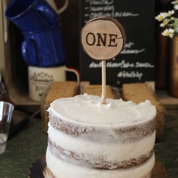 Red Dessert Dive - Naked vegan smash cake! - Desserts Near Me - Houston, Texas Red Dessert Dive - Naked vegan smash cake! - Desserts Near Me - Houston, Texas