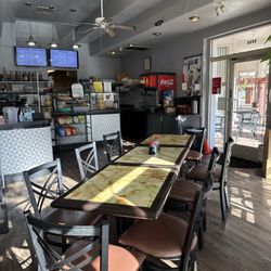 Sunshine Cafe - Pic of the space