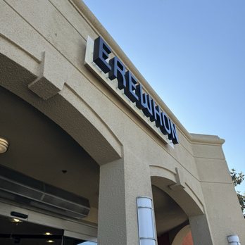 Erewhon - outside - Grocery Near Me - Los Angeles, California
