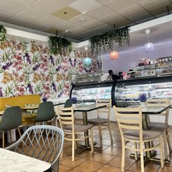 Bukaino Dessert Factory - Seating area / front counter